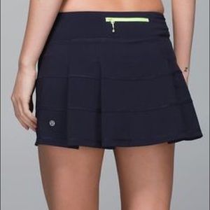 Rare Vintage *LIKE NEW* lululemon skort